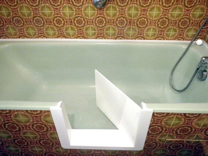 DECOUPE-DE-BAIGNOIRE-AVEC-PORTILLON-(9)