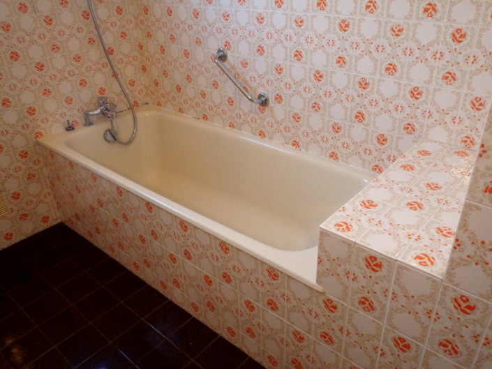 Baignoire avant découpe Avant découpe