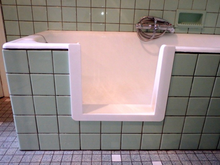 Accès baignoire senior Aménagement baignoire