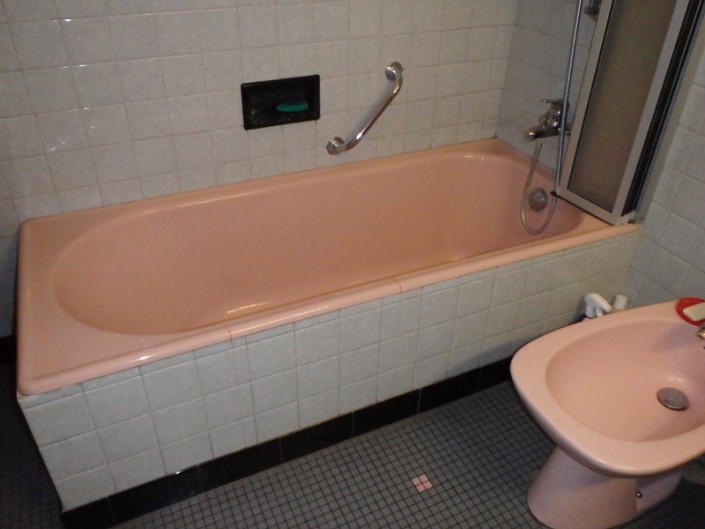 Baignoire avant découpe Avant découpe