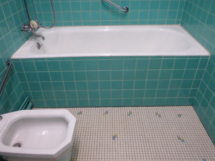 Baignoire avant découpe Avant découpe