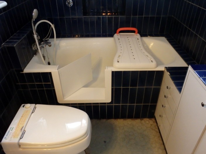 Baignoire à porte Baignoire à porte