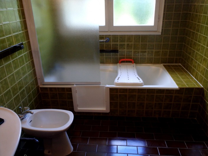 Baignoire à porte Baignoire avec portillon