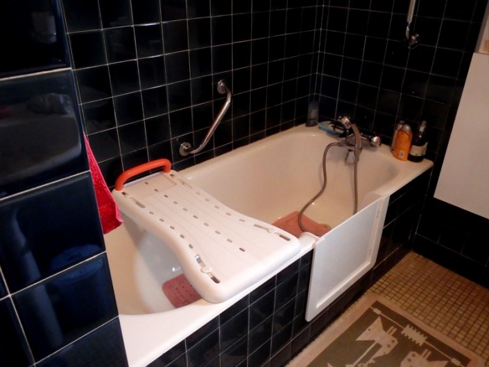 Accès baignoire senior Baignoire à porte