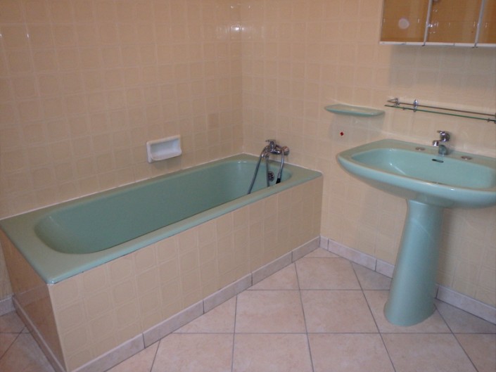 Baignoire avant découpe Baignoire avant découpe